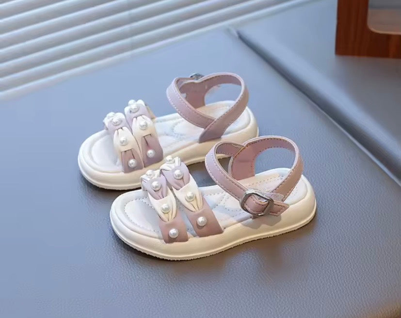 Sandalia beige con lila, con perlas ✨ 006L