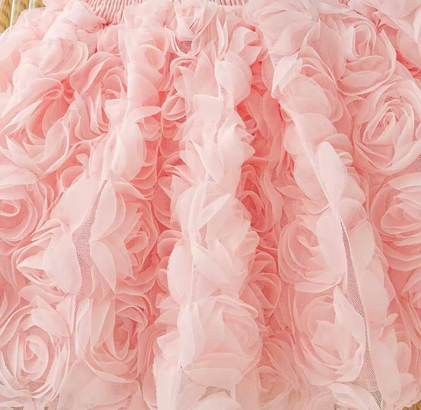 Vestido rosa, moños, perlas, flores 🎀🩷🌸 3611