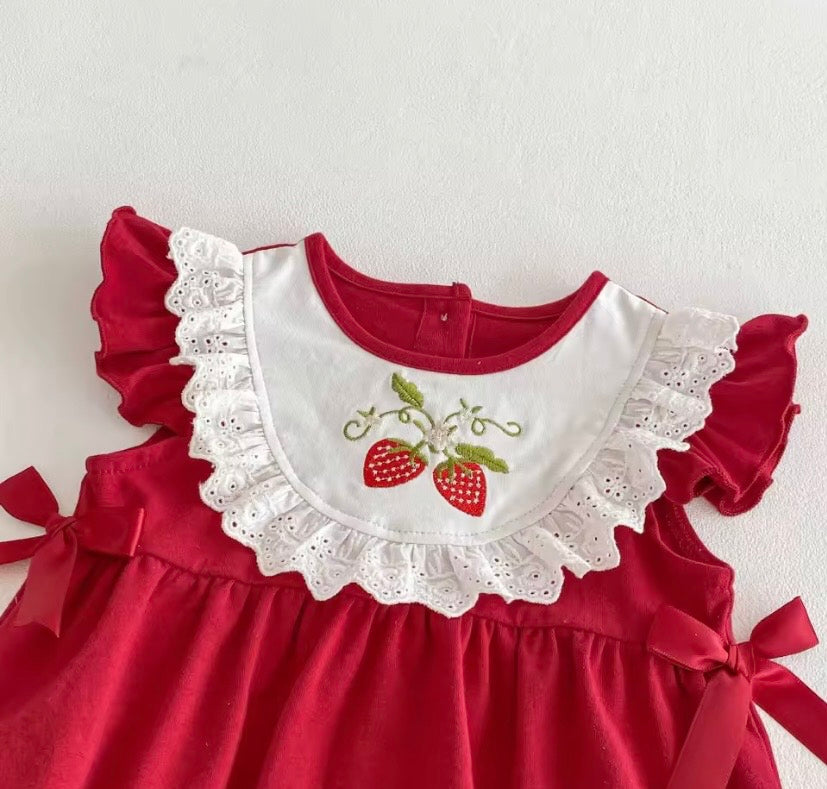Vestibody, body roja con detalles de frutilla, frutillita 🍓❤️ 3617