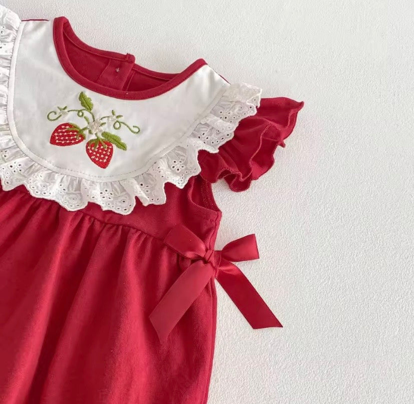 Vestibody, body roja con detalles de frutilla, frutillita 🍓❤️ 3617