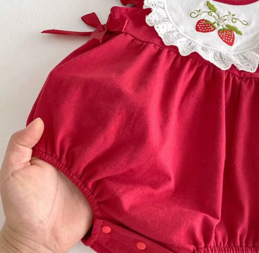 Vestibody, body roja con detalles de frutilla, frutillita 🍓❤️ 3617