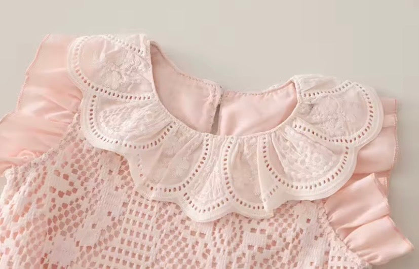 Conjunto blusa más short rosa bordado 🩷🌸 3620