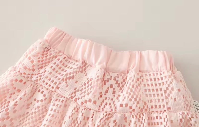 Conjunto blusa más short rosa bordado 🩷🌸 3620