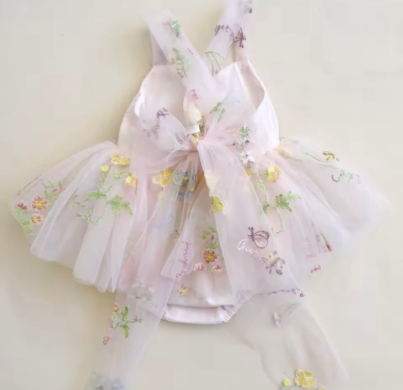 Vestibody rosa ajustable, encaje, flores 🩷🌸 3623