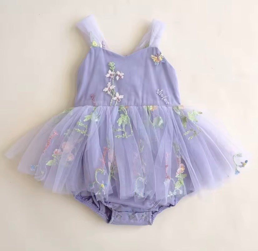 Vestibody lila ajustable, encaje, flores 💜🌸 3624