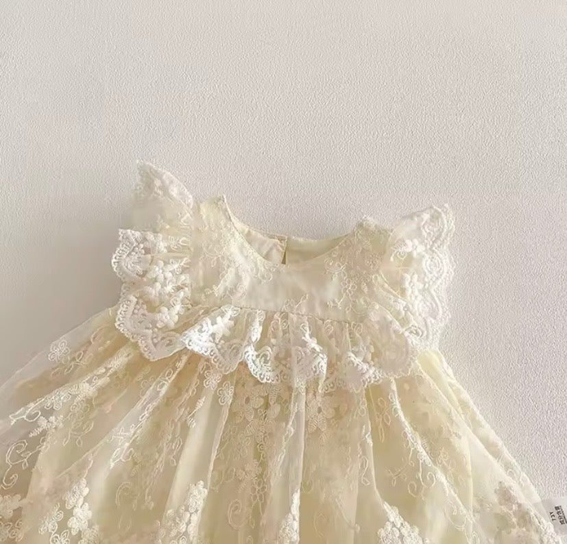 Vestibody beige, encaje, moño 🤎 3625