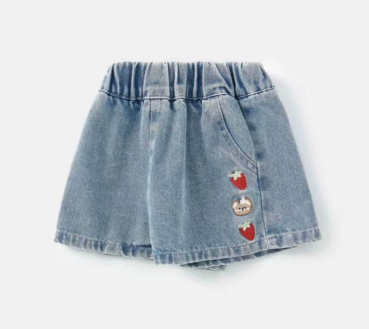 Short de jeans con detalles 🧸🍓 3632