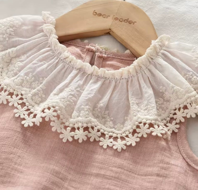 Conjunto blusa más pantalón de lino rosa, con detalles bordados 🩷 3635