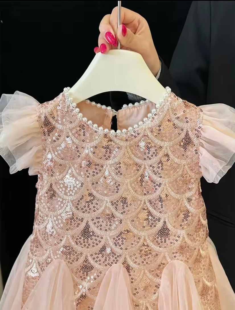 Vestido rosa con brillos ✨💗 3651