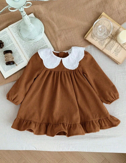 Vestido marrón mangas largas, corderoy