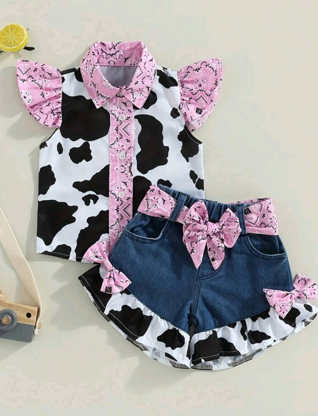Conjunto granjera, jeans, camisa más short, vaca lola