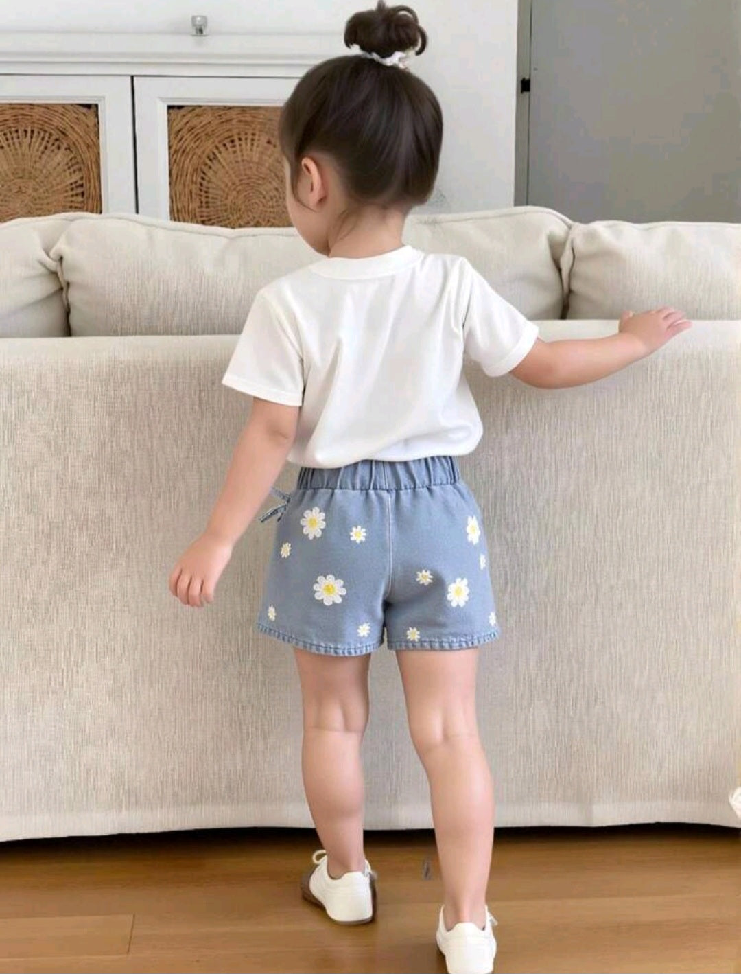 Short pollera, jeans, margaritas🌸1079