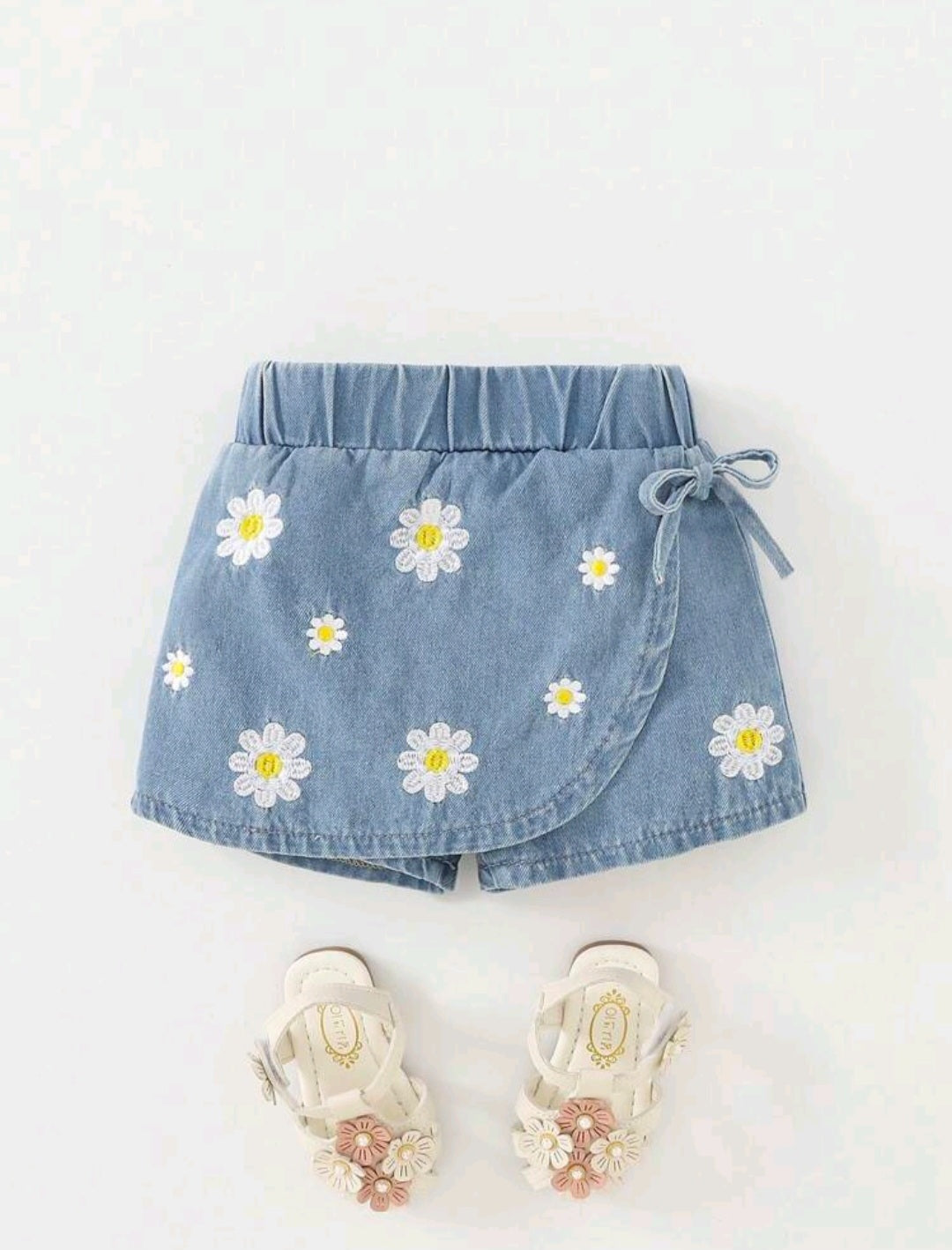 Short pollera, jeans, margaritas🌸1079