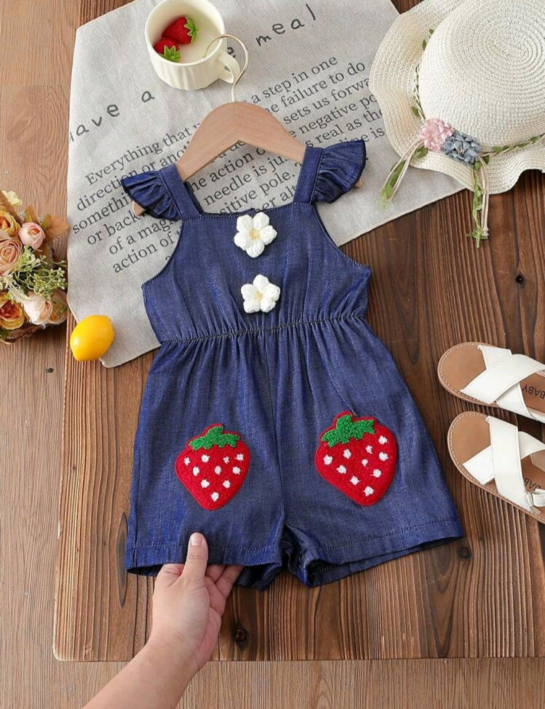Jardinera frutilla, overol, jeans