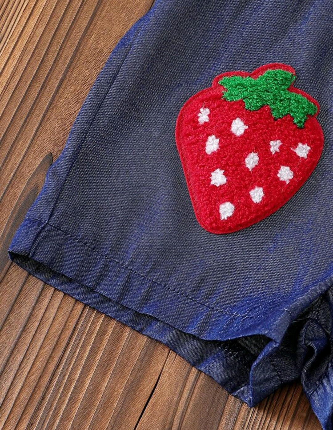 Jardinera frutilla, overol, jeans