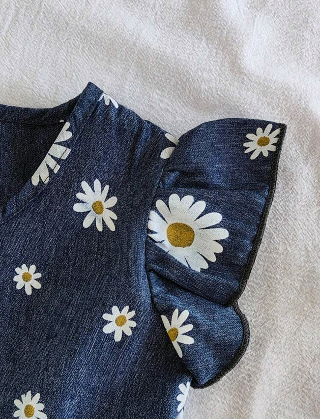 Vestido azul marino, margaritas🌸1027