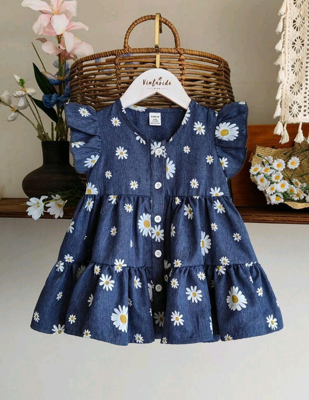 Vestido azul marino, margaritas🌸1027
