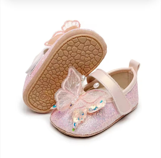 Zapatito mariposa rosa🦋🌸 1403