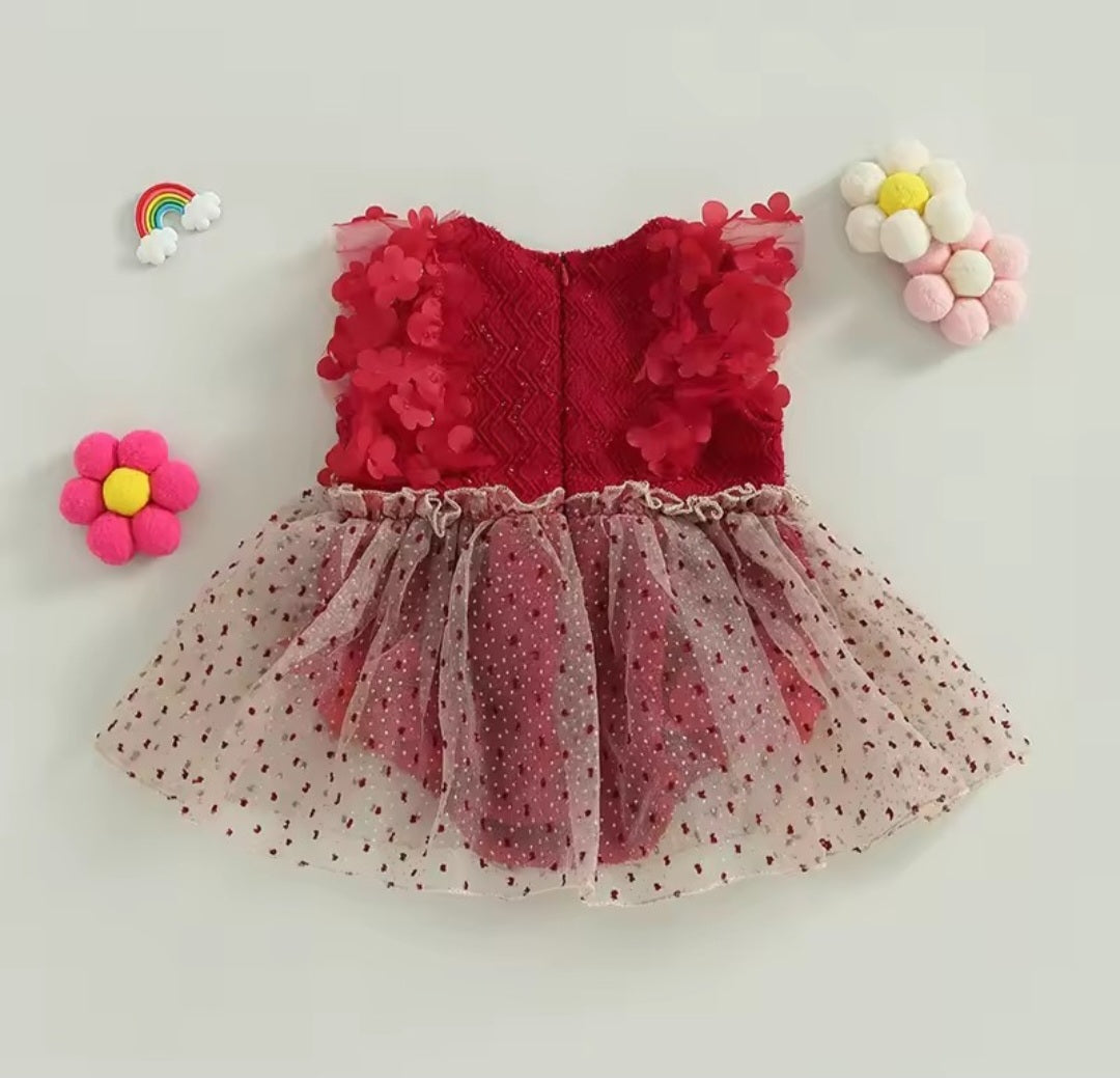 Vestibody rojo con detalles de flores y brillos❤️🌟1519