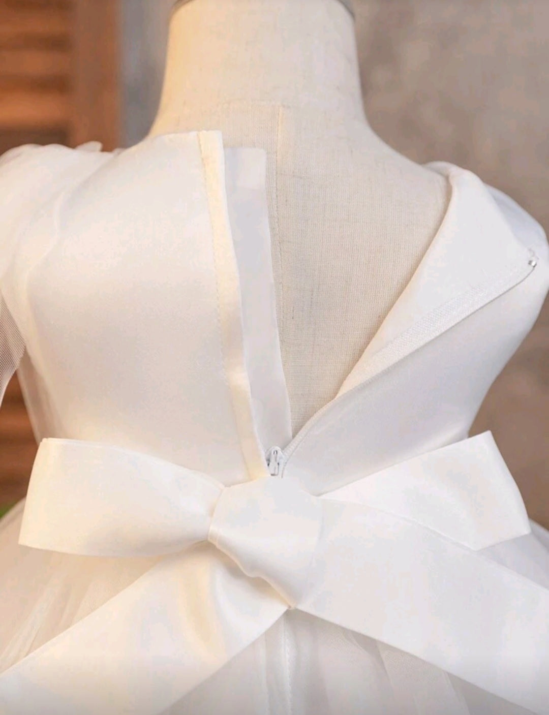 Vestido Blanco Elegante para Bautismo con detalle de flores y tull🤍✨ 1550