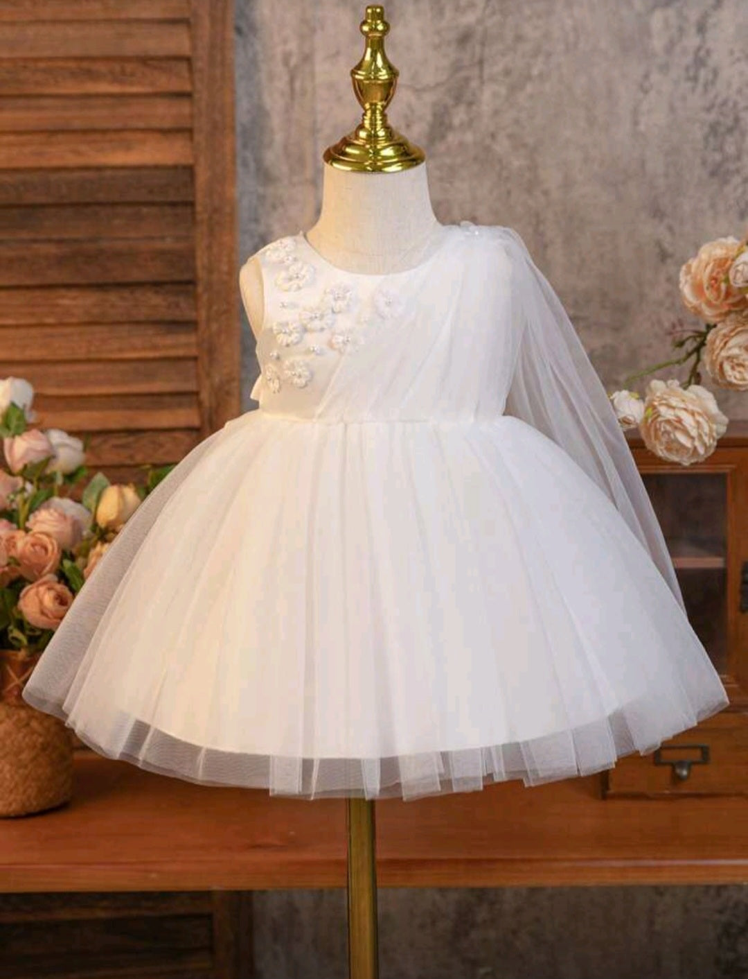 Vestido Blanco Elegante para Bautismo con detalle de flores y tull🤍✨ 1550