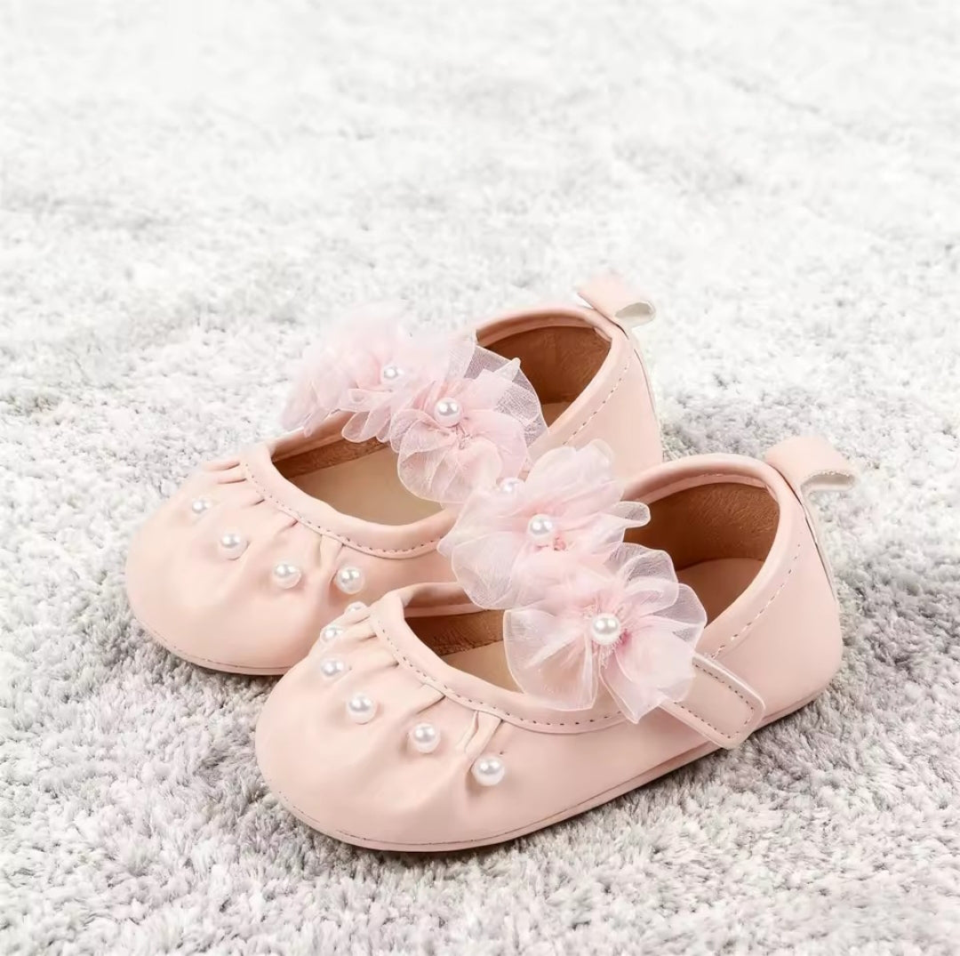 Zapatito rosa con perlitas para 1añito🩷1757