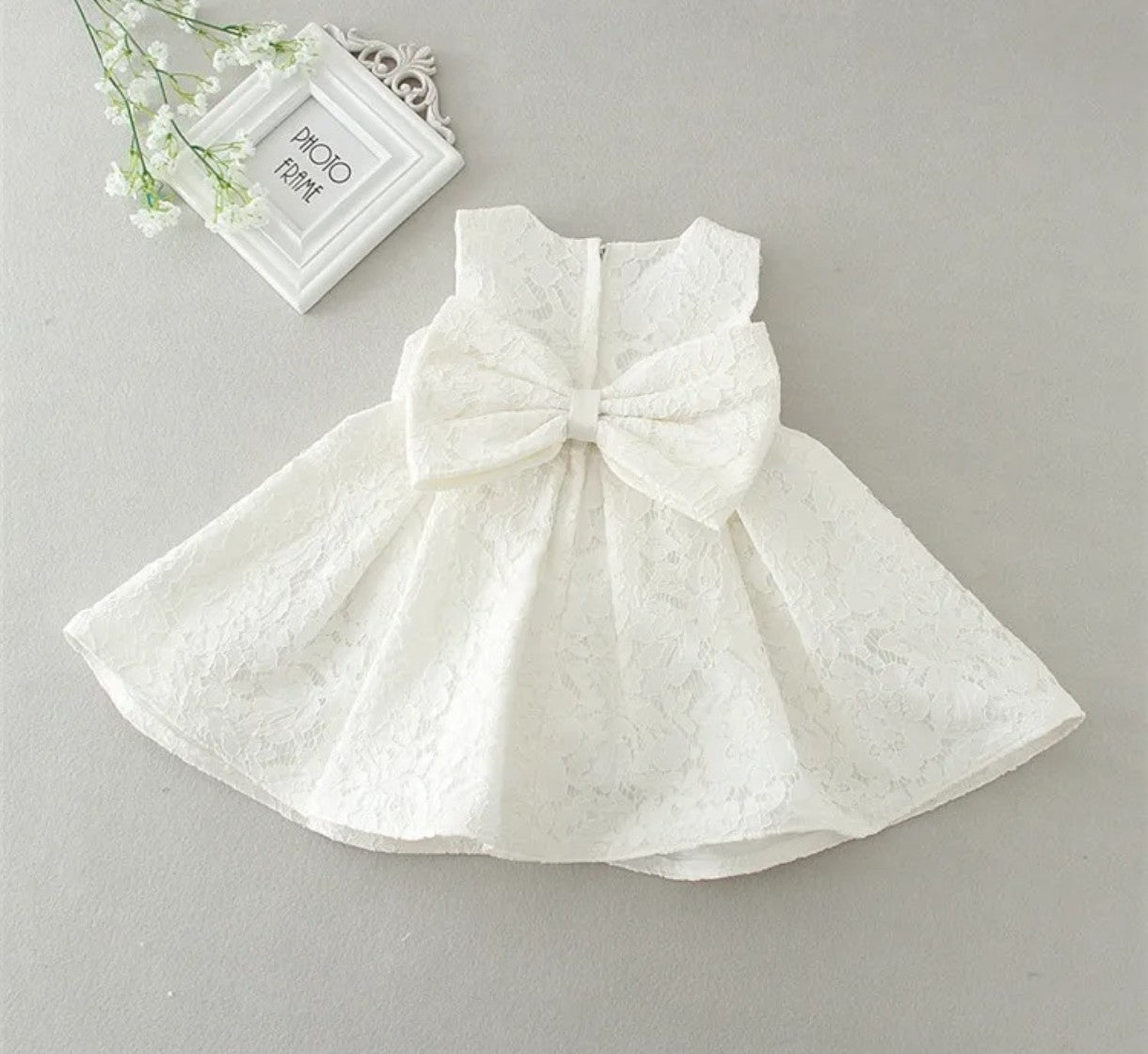 Vestido blanco con detalles bordado, con gorrito, brillos, perlas, perlitas, bautismo, cortejo 🤍✨3370