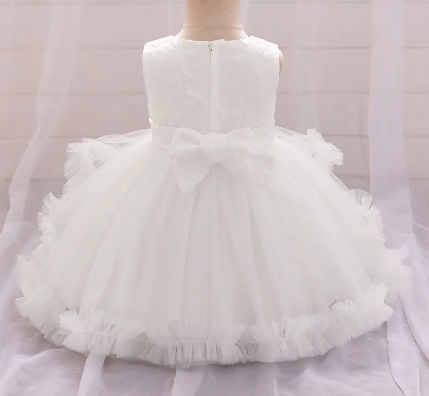 Vestido Blanco con moño y dos capas🤍 2029