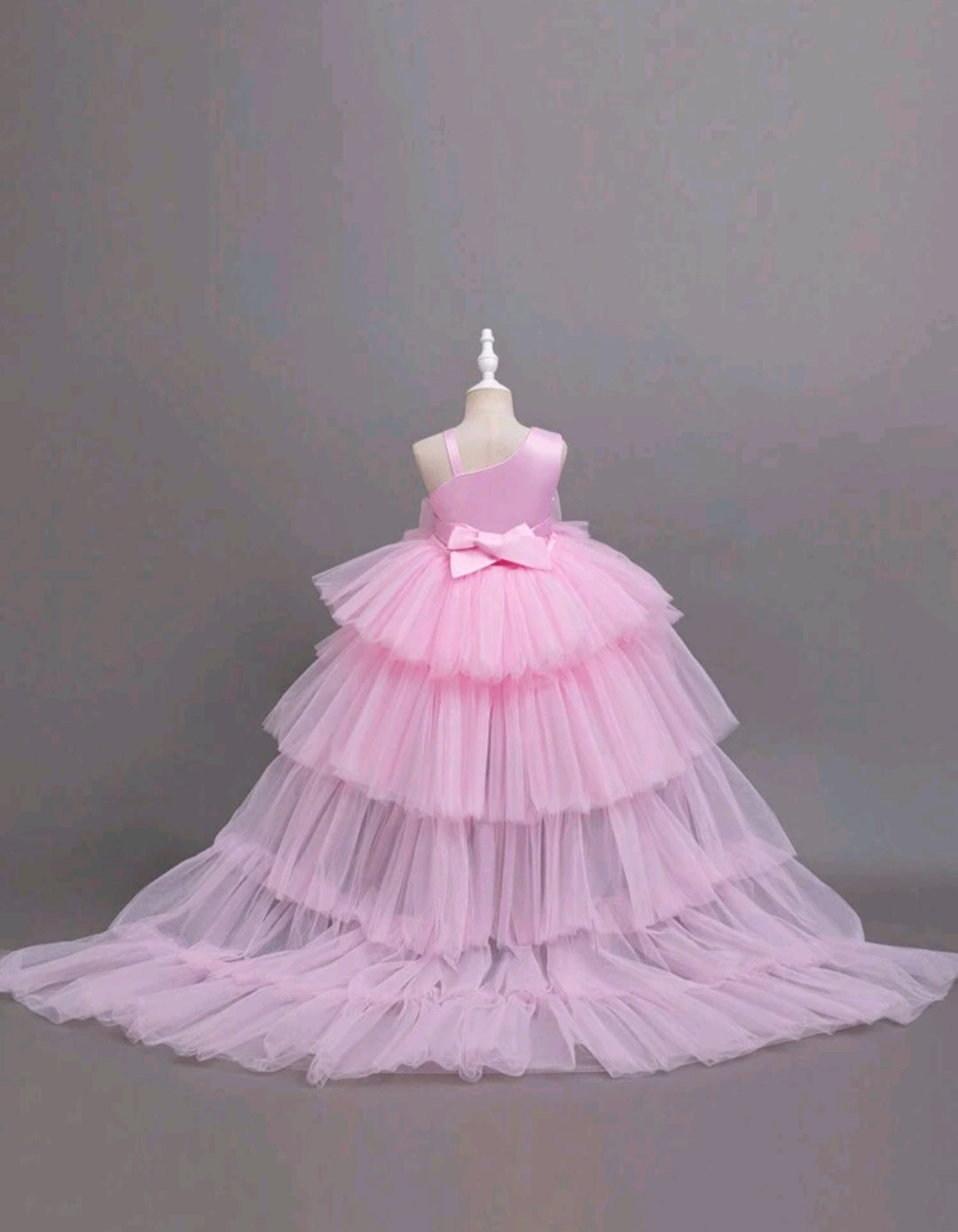 Vestido Rosa, Elegante, Cola Larga 🌸✨1417