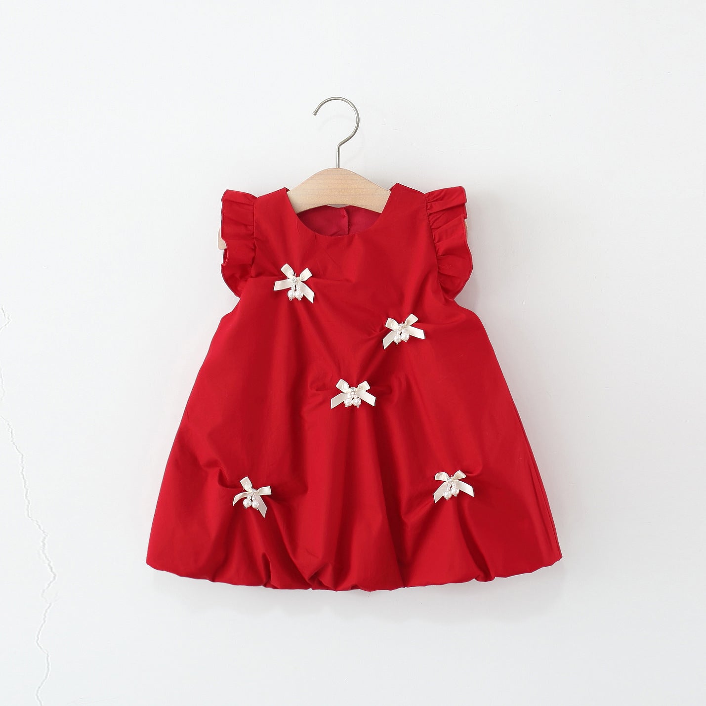 Vestido bordó con detalles de moñitos🎀🍒1135