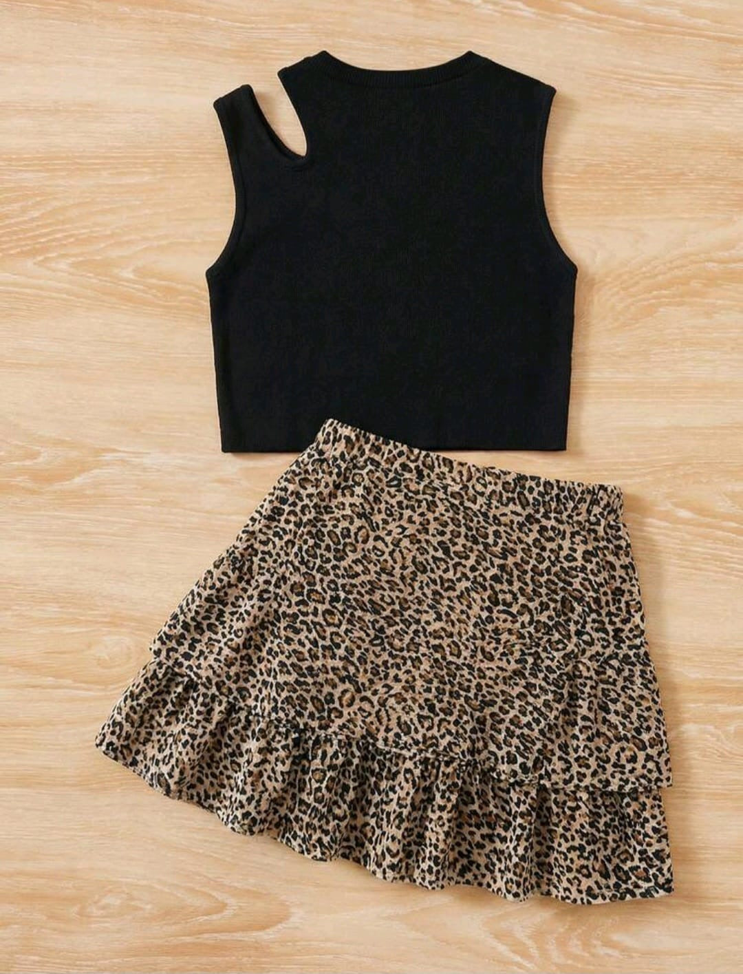 Conjunto 2 piezas, animal print, moño, casual🖤🤎🐆3388