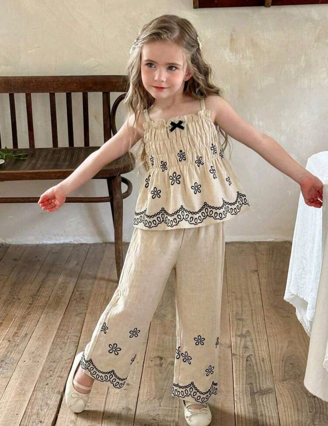 Conjunto blusa más pantalón con detalles de bordado negro 🤎 3592