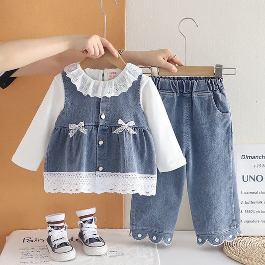 Conjunto 3 piezas, básica blanca más chaleco y jeans💙✨2648